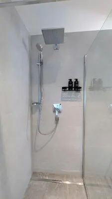 Ein Badezimmer in der Unterkunft Penzhaus - Premium Private Suites