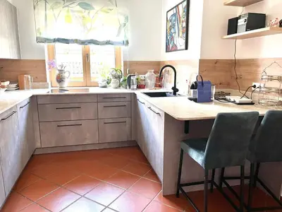 Küche/Küchenzeile in der Unterkunft Maisonette Adelrun