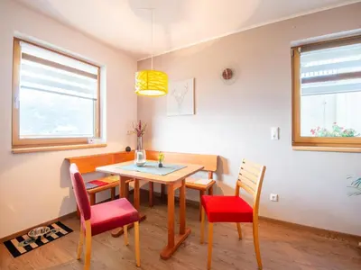 Ein Sitzbereich in der Unterkunft Apartment in Distelberg near Ski Slopes