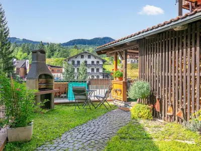 Ein allgemeiner Bergblick oder ein Berglick von der Ferienwohnung aus