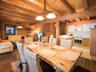 Küche/Küchenzeile in der Unterkunft Holiday Home Alpenglück by Interhome