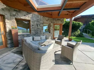 Ein Sitzbereich in der Unterkunft Apartment Resort Tirol Wildschönau 2 by Interhome