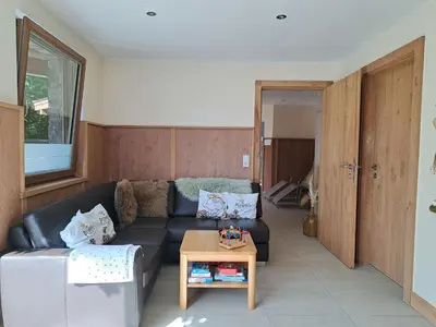 Ein Sitzbereich in der Unterkunft Apartment Resort Tirol Wildschönau 1 by Interhome