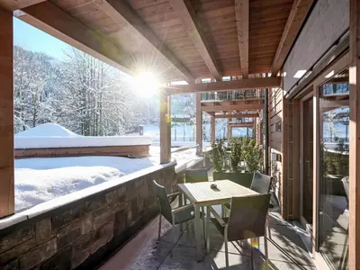Ein Balkon oder eine Terrasse in der Unterkunft Apartment Resort Tirol Wildschönau 3 by Interhome