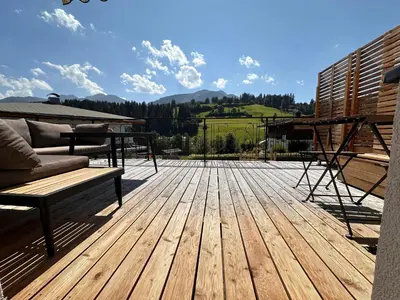 Ein allgemeiner Bergblick oder ein Berglick von der Ferienwohnung aus