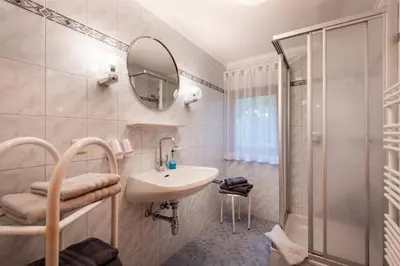 Ein Badezimmer in der Unterkunft Neurauthof