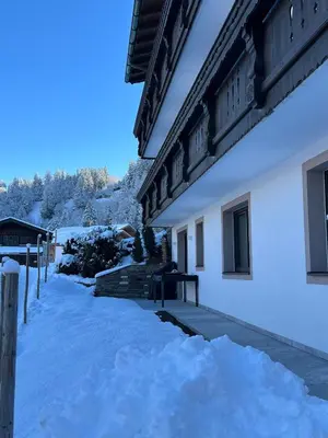 Ein allgemeiner Bergblick oder ein Berglick von der Ferienwohnung aus