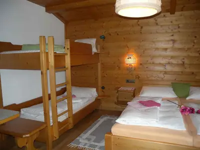 Ein Bett oder Betten in einem Zimmer der Unterkunft Apartment in St. Johann in Tirol 555