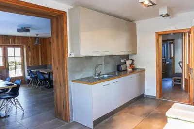Küche/Küchenzeile in der Unterkunft Holiday home in Kaltenbach - Zillertal 868