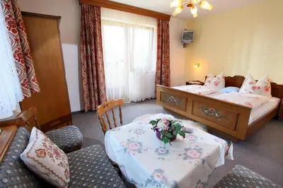 Ein Bett oder Betten in einem Zimmer der Unterkunft Rosenhof