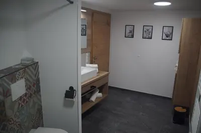 Ein Badezimmer in der Unterkunft Apart Elina
