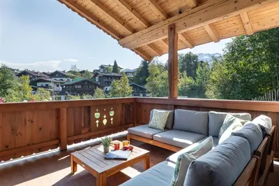 Ein Balkon oder eine Terrasse in der Unterkunft Kinkara Lodge by Apartment Managers