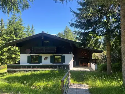 Ein Garten an der Unterkunft Haus Hahnenbalz Top 1