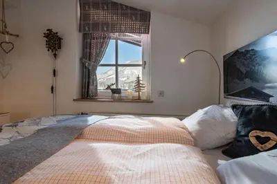 Ein Bett oder Betten in einem Zimmer der Unterkunft Haus Den Rappen