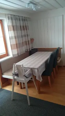 Ein Sitzbereich in der Unterkunft Appartement Antretter