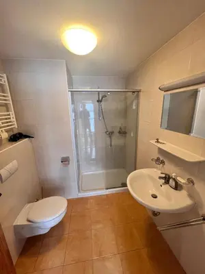 Ein Badezimmer in der Unterkunft Apartmenthaus Ferdinand
