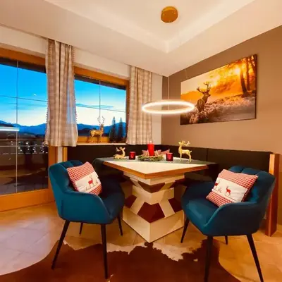 Chalet Platzhirsch Zillertal Panoramablick Sauna Ski out