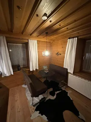 Ein Sitzbereich in der Unterkunft Kitzbühel City Appartement