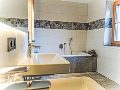 Ein Badezimmer in der Unterkunft Apartment Das Panoramal by Interhome