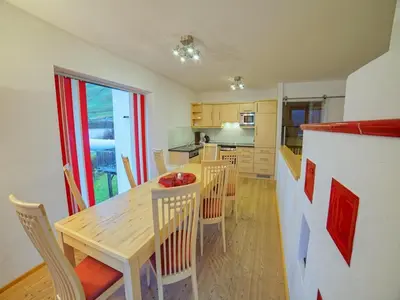Küche/Küchenzeile in der Unterkunft Chalet in Königsleiten near Zillertal Arena
