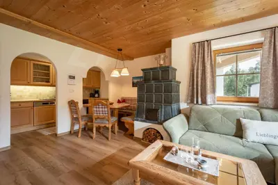 Ein Sitzbereich in der Unterkunft Haus Alexandra