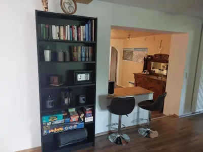 Die Bibliothek in der Ferienwohnung