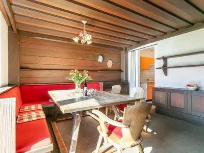 Ein Sitzbereich in der Unterkunft Brixen Alpin Living Top 16