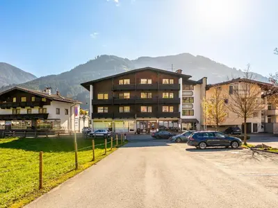 Ein allgemeiner Bergblick oder ein Berglick von der Ferienwohnung aus