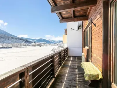 Ein allgemeiner Bergblick oder ein Berglick von der Ferienwohnung aus