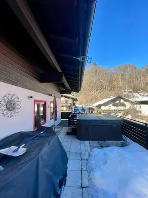 Ein allgemeiner Bergblick oder ein Berglick von der Ferienwohnung aus