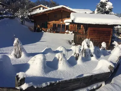 Chalet in Kitzbühel near Ski Lifts im Winter