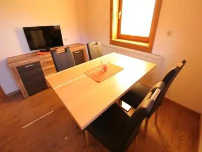 TV/Unterhaltungsangebot in der Unterkunft Flat in Mittersill near Hohe Tauern Ski Slopes