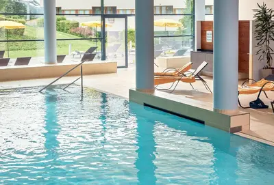 Der Swimmingpool an oder in der Nähe von ROBINSON Fieberbrunn - Adults only
