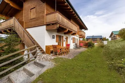 Das Gebäude in dem sich die Ferienwohnung befindet