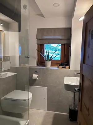Ein Badezimmer in der Unterkunft Simair in Haus