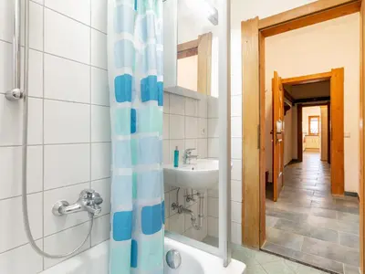 Ein Badezimmer in der Unterkunft Landhaus Christina Top 3