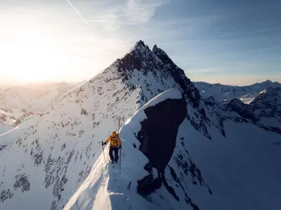 Ein allgemeiner Bergblick oder ein Berglick von der Ferienwohnung aus