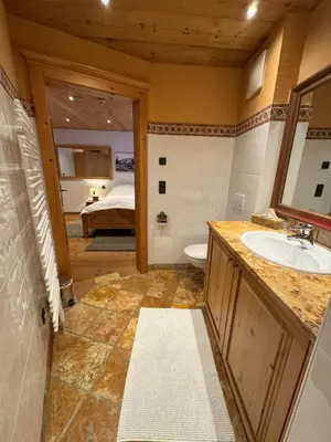 Ein Badezimmer in der Unterkunft Schönstes Apartment am Hahnenkamm