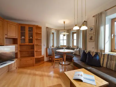 Ein Sitzbereich in der Unterkunft Ferienwohnung Mittendrin