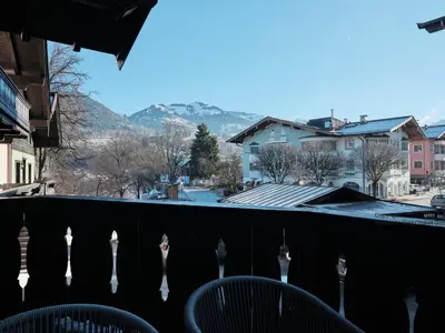 Ein allgemeiner Bergblick oder ein Berglick von der Ferienwohnung aus