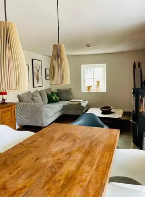 Ein Sitzbereich in der Unterkunft Appartements Gasthof Traube Top 2