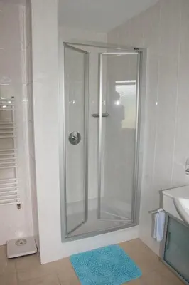 Ein Badezimmer in der Unterkunft HausHell