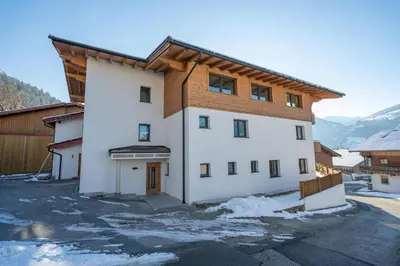 Ein allgemeiner Bergblick oder ein Berglick von der Ferienwohnung aus