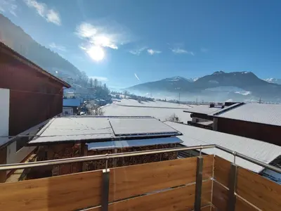 Ein allgemeiner Bergblick oder ein Berglick von der Ferienwohnung aus