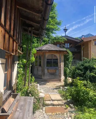 Ein Garten an der Unterkunft Chalet Hollerhaus