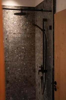 Ein Badezimmer in der Unterkunft Tischlerhof