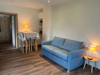 Ein Sitzbereich in der Unterkunft Ferienwohnung Klausgasse Mittersill