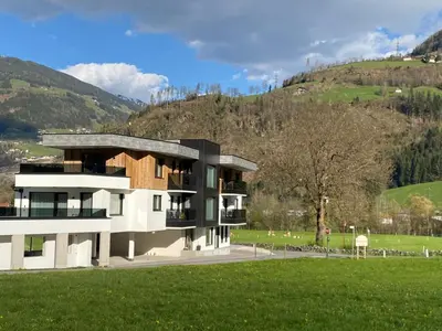 Ein allgemeiner Bergblick oder ein Berglick von der Ferienwohnung aus