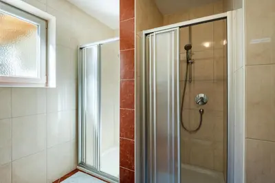 Ein Badezimmer in der Unterkunft Apartmenthaus Stefan