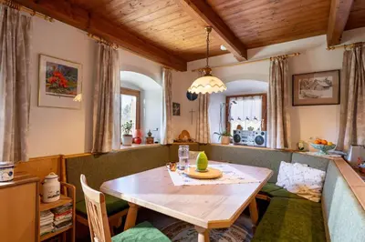 Ein Sitzbereich in der Unterkunft Jagerhof am Sonnenplateau